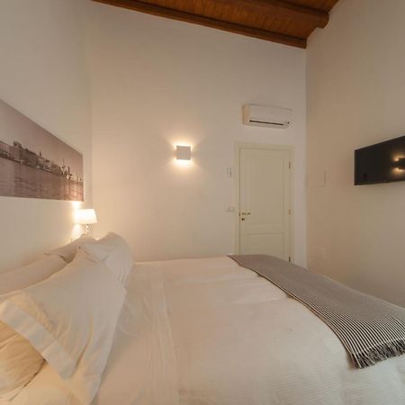 Bed and Breakfast La Soffitta Covelli Trani Zewnętrze zdjęcie