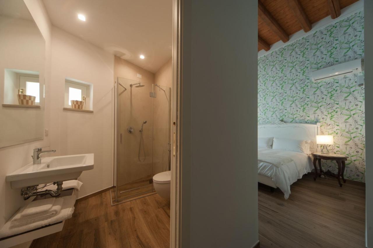 Bed and Breakfast La Soffitta Covelli Trani Zewnętrze zdjęcie
